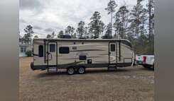 2017 Keystone COUGAR X-LITE 28RLS RV