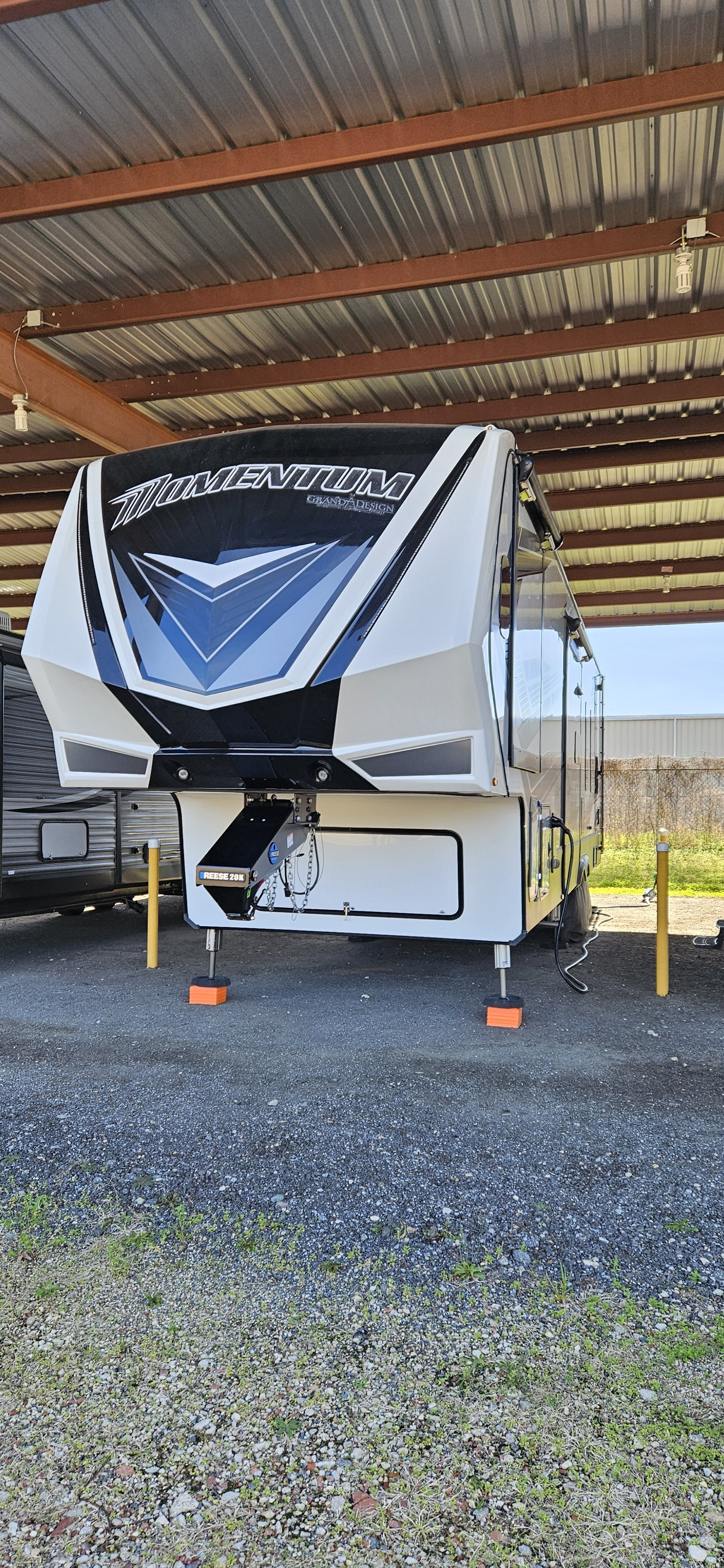 2022 Grand Design MOMENTUM M-CLASS 349M RV