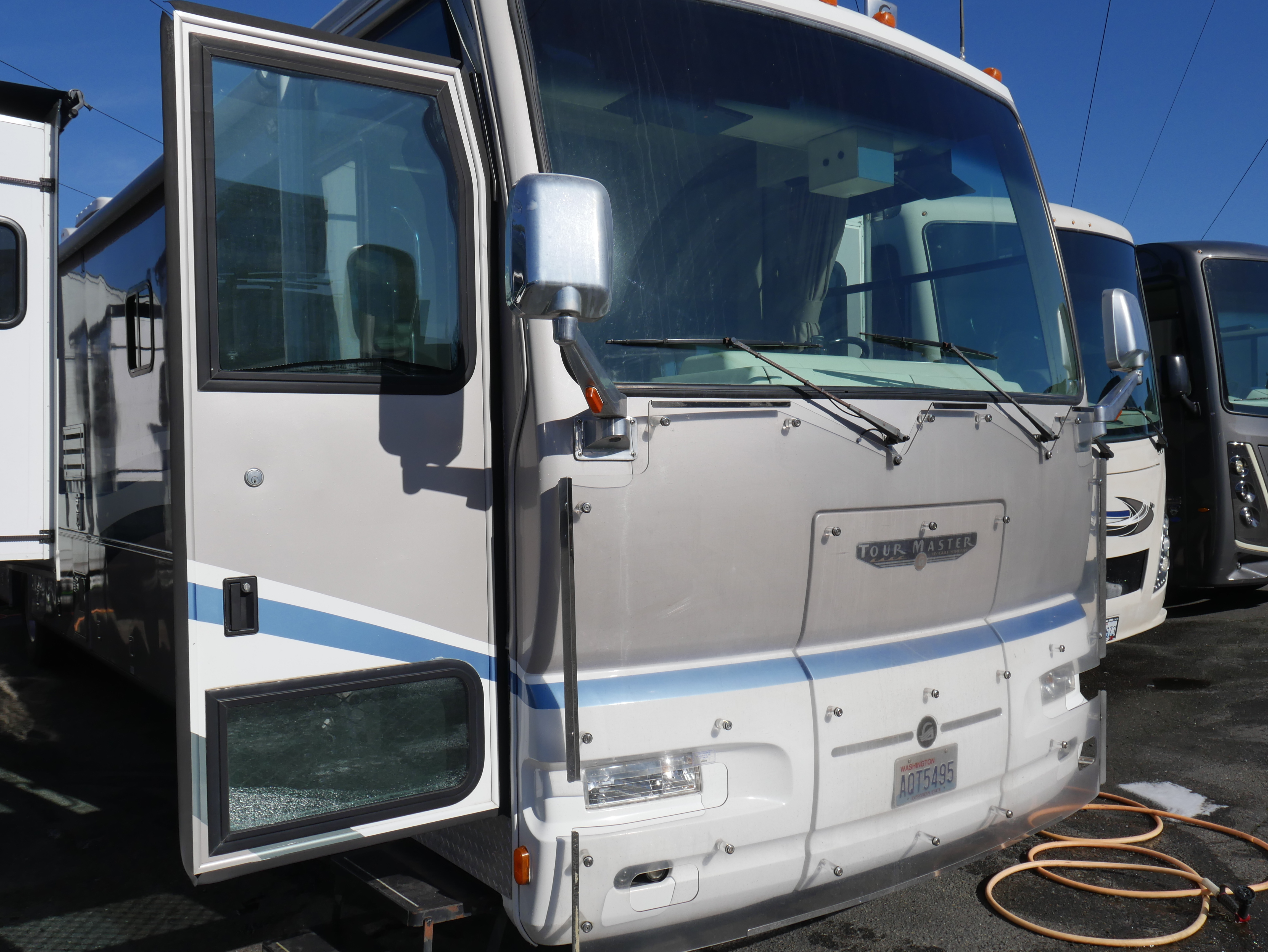 1999 Gulf Stream TOURMASTER 8403 in puyallup WA
