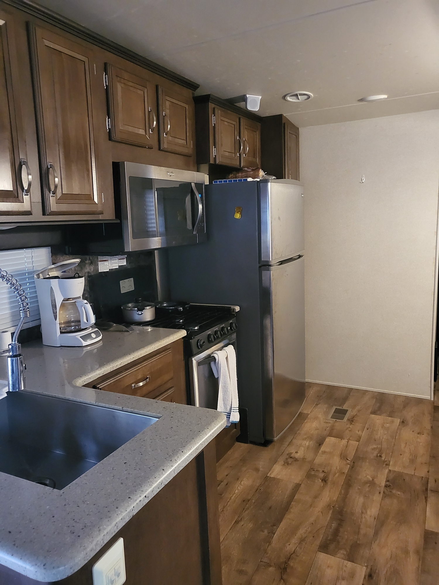 2017 Forest River SALEM VILLA CLASSIC 39FDEN in lake panasofkee FL