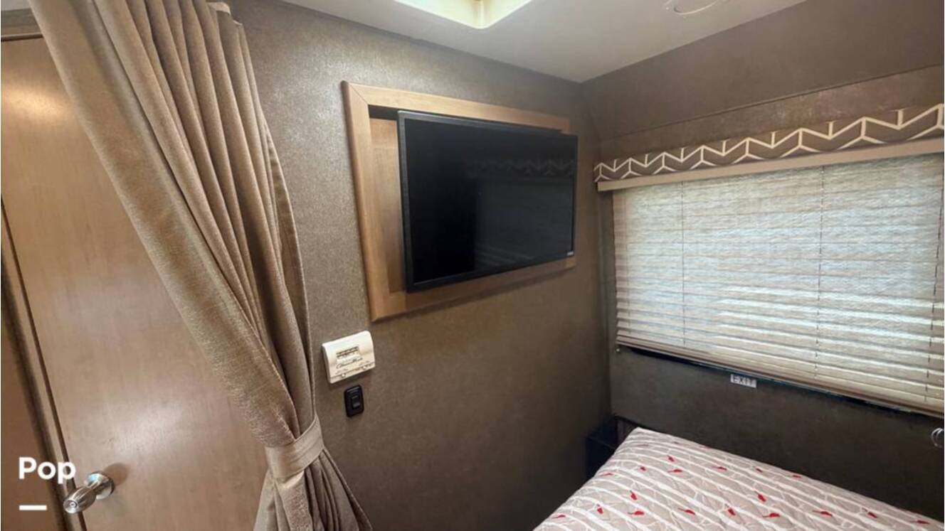 A photo of this 2020 Thor Motor Coach Daybreak 24DB