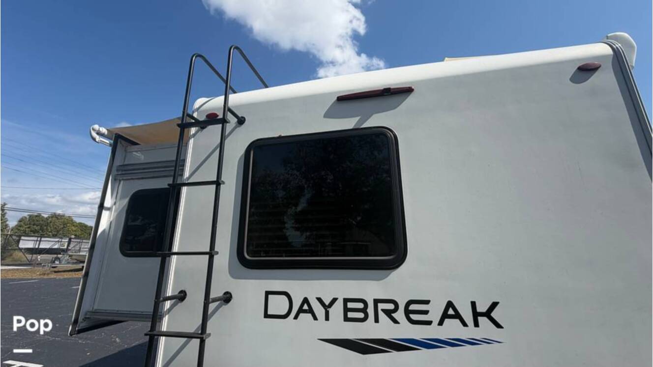 A photo of this 2020 Thor Motor Coach Daybreak 24DB