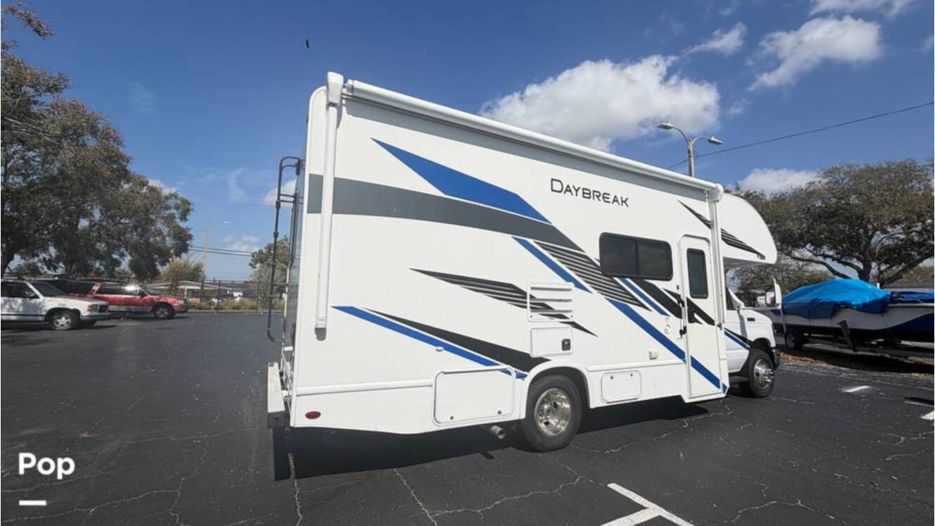 A photo of this 2020 Thor Motor Coach Daybreak 24DB