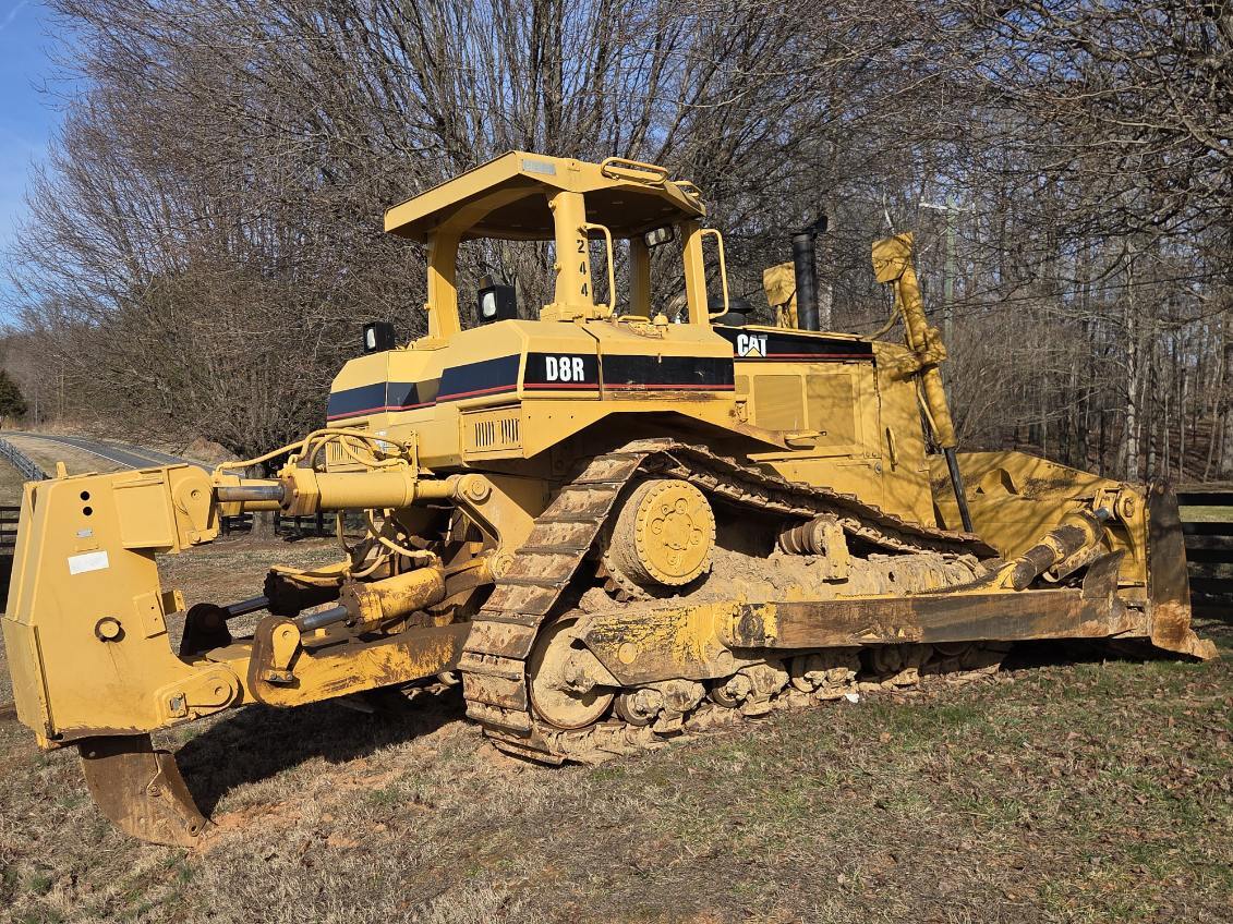 2000 CATERPILLAR D8R in Midland, NC