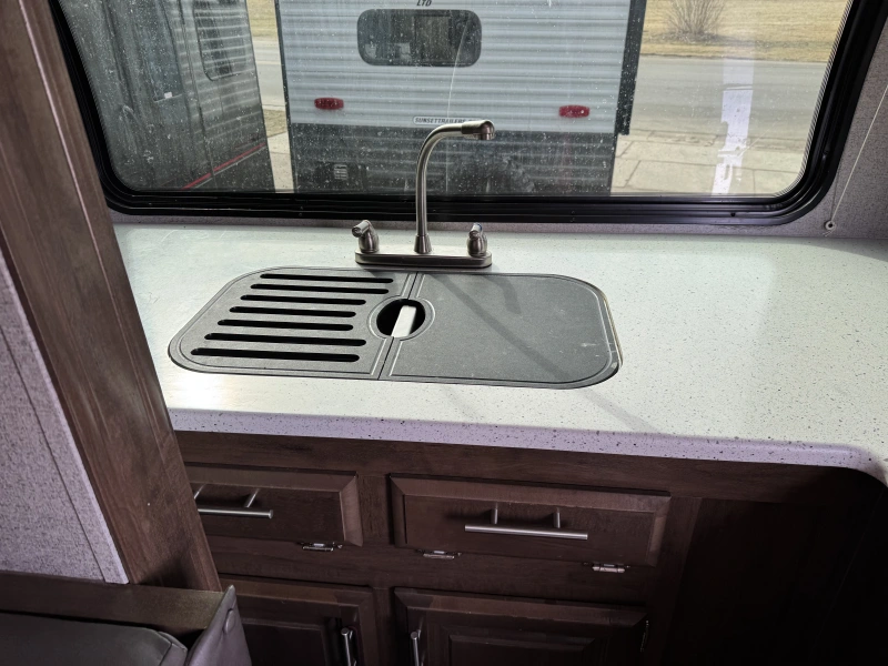 2020 FOREST RIVER ROCKWOOD LITE 2506S