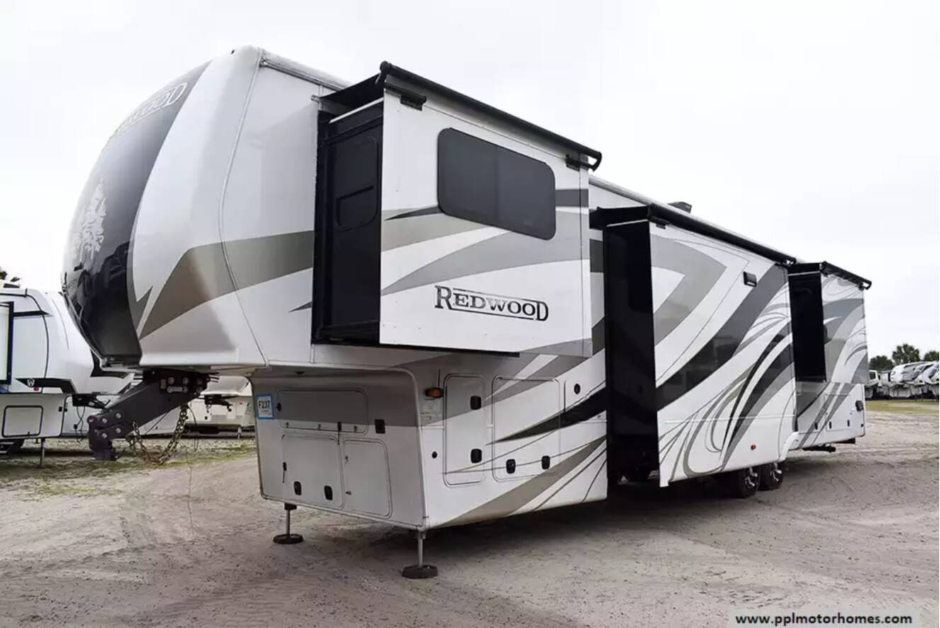 A photo of this 2024 Redwood REDWOOD RW4200FL