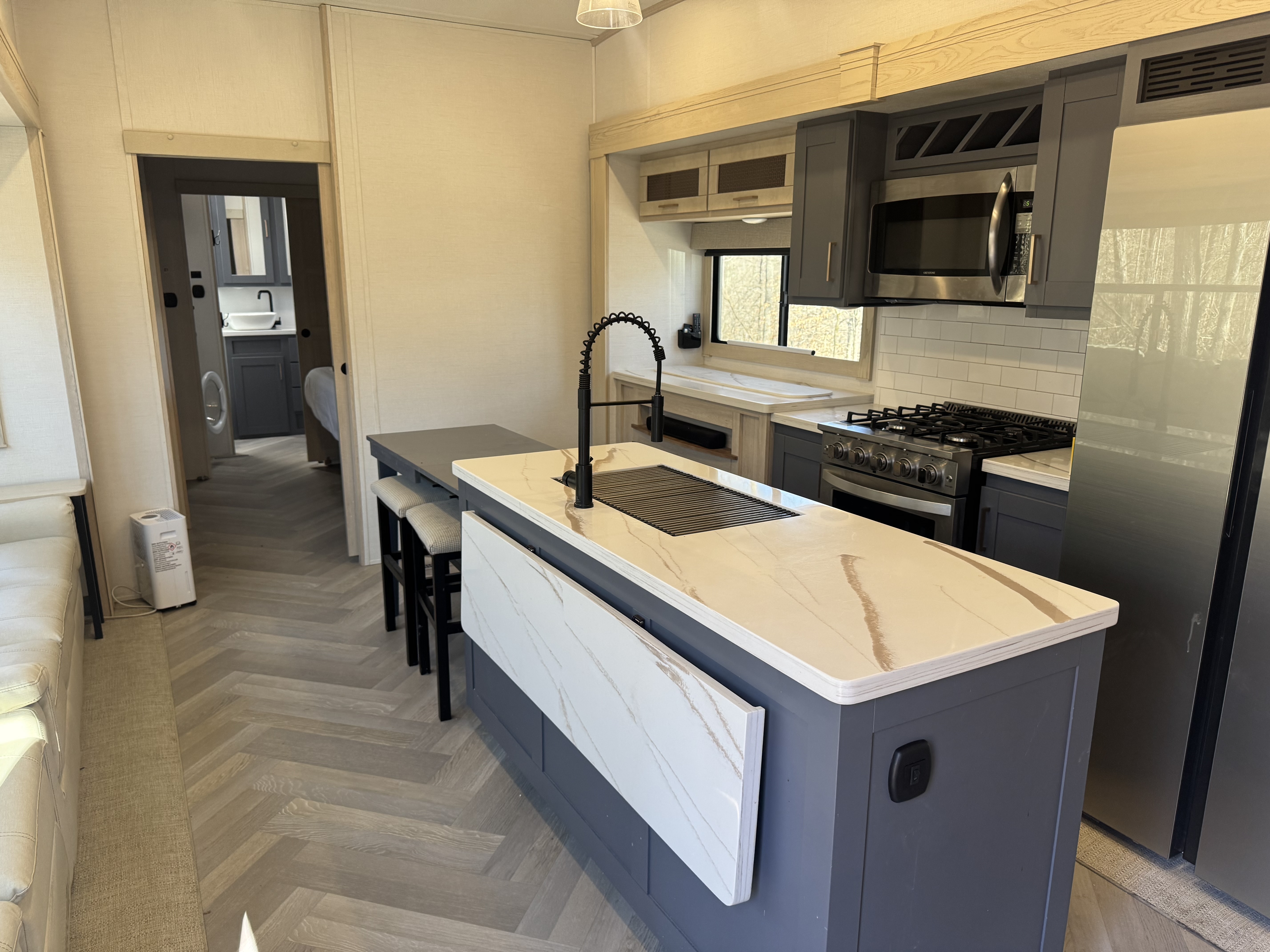 View more photos of this listing
