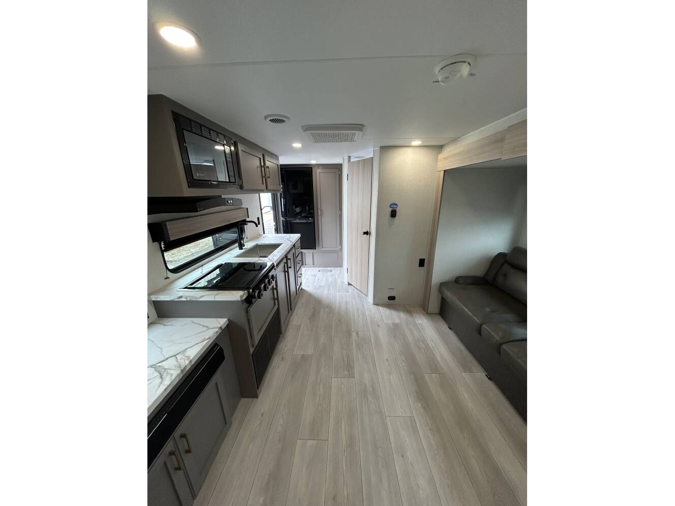 A photo of this 2026 K-Z SPORTSMEN SELECT 221RKSL