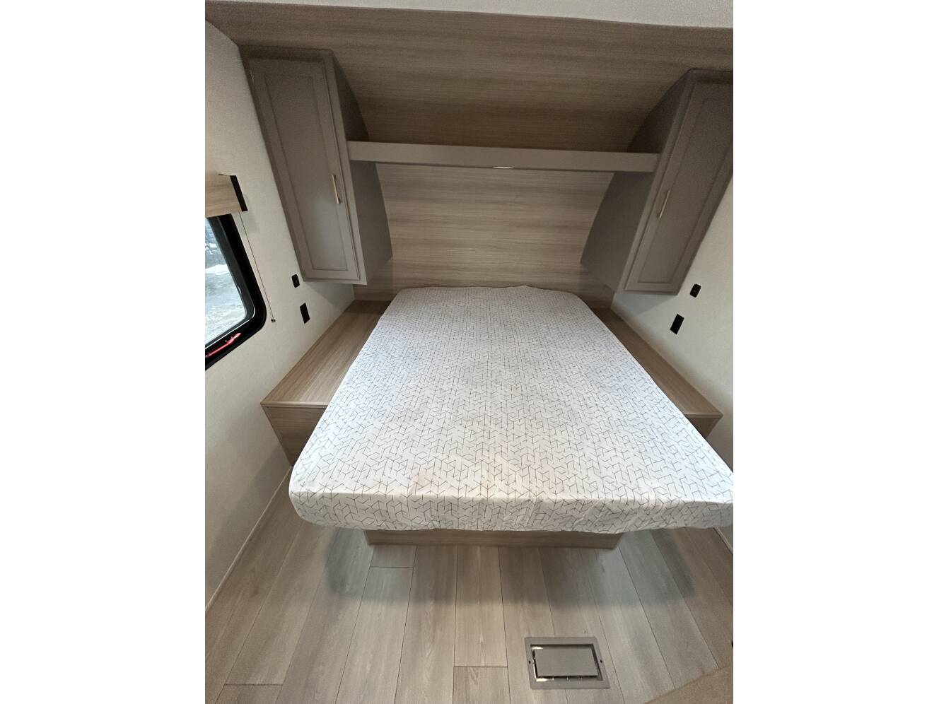 A photo of this 2026 K-Z SPORTSMEN SELECT 221RKSL