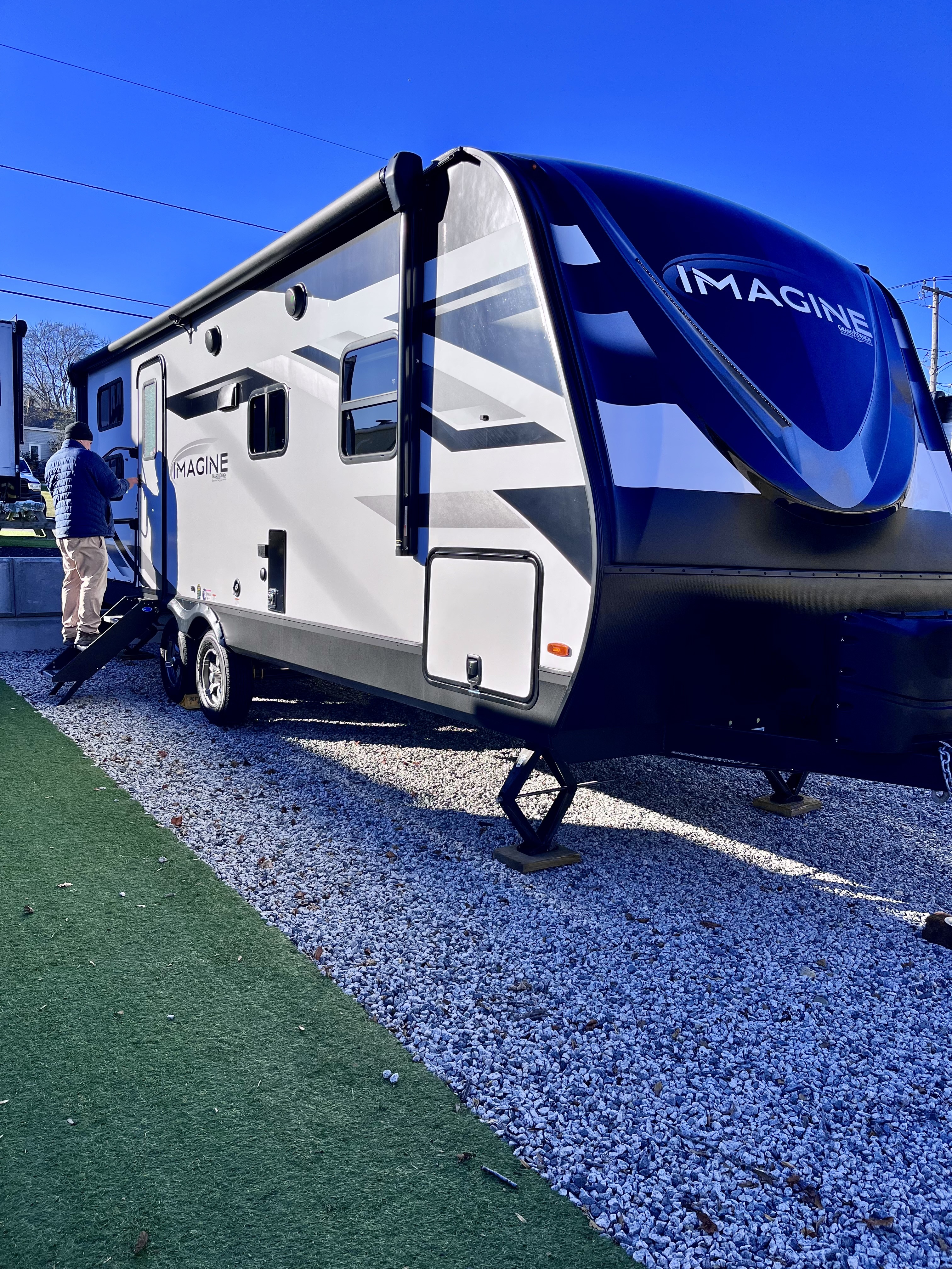 2023 Grand Design IMAGINE 2400BH RV