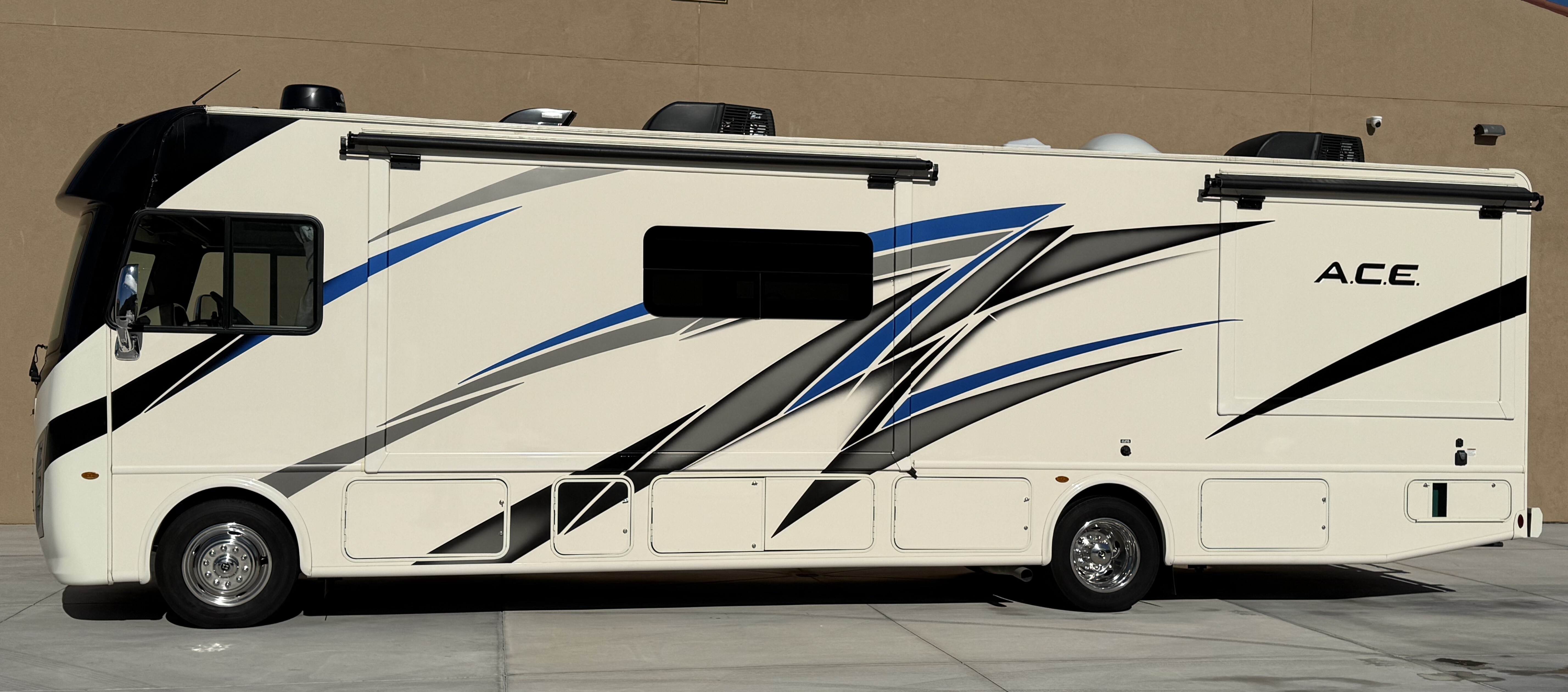 2022 Thor Motor Coach A.C.E. 33.1 in bullhead city AZ