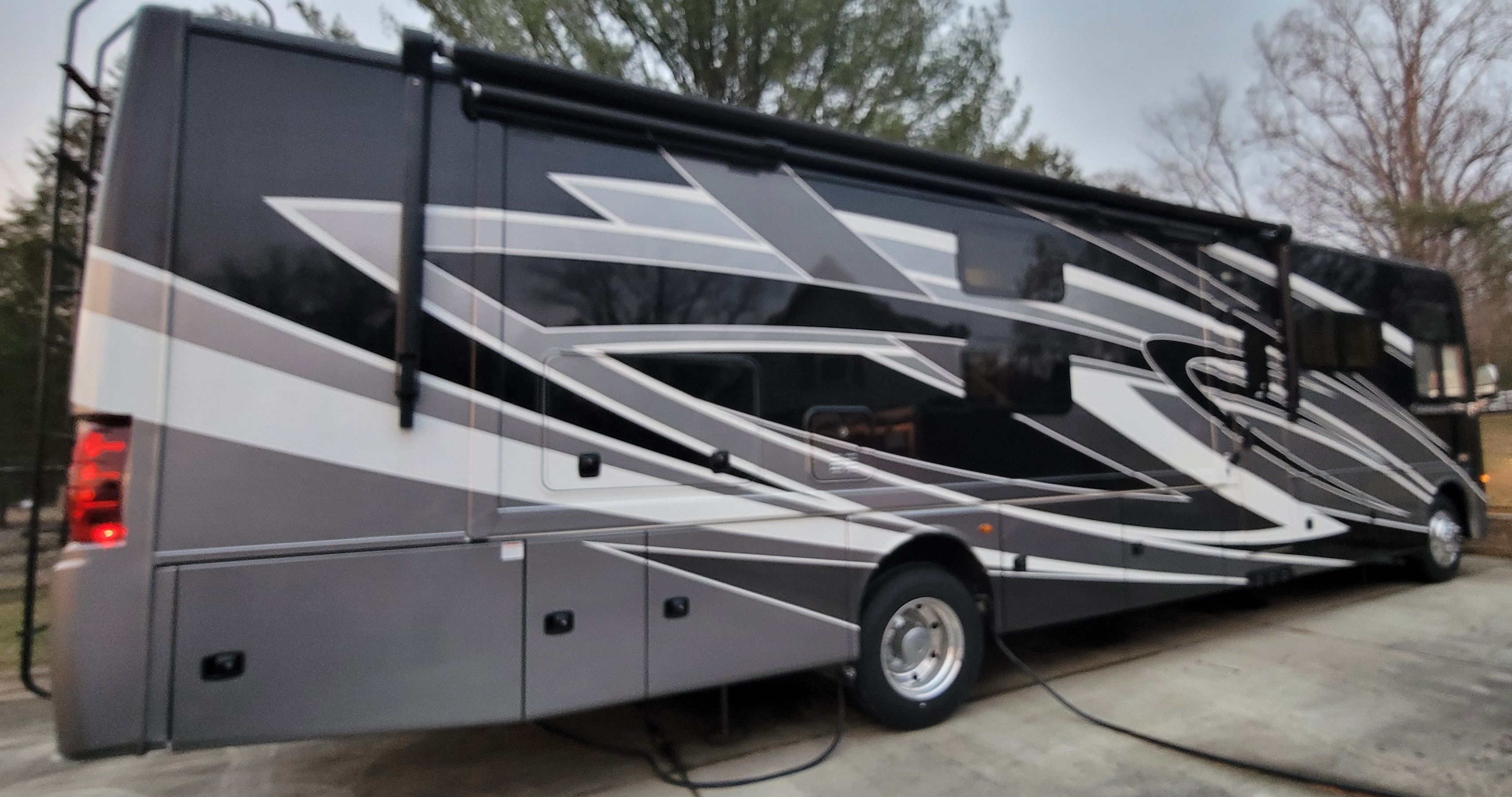 2021 Thor Motor Coach CHALLENGER 37DS in gainesville VA