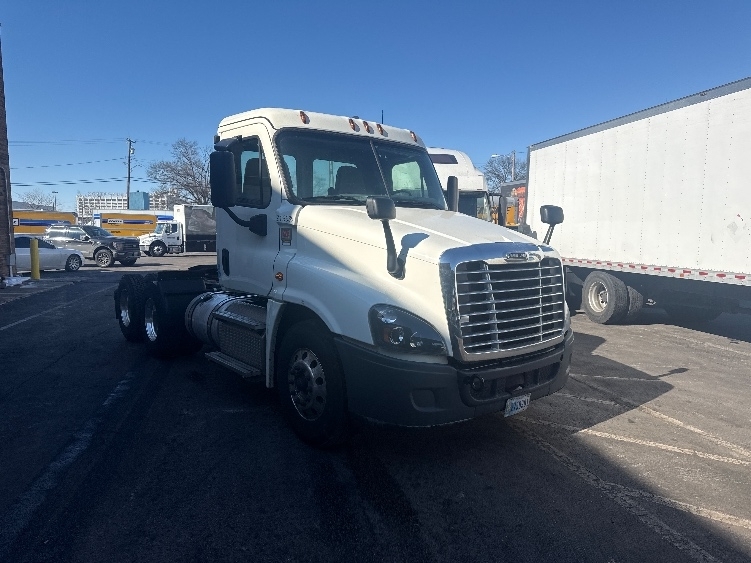2019 FREIGHTLINER CASCADIA 125 in Baltimore, MD