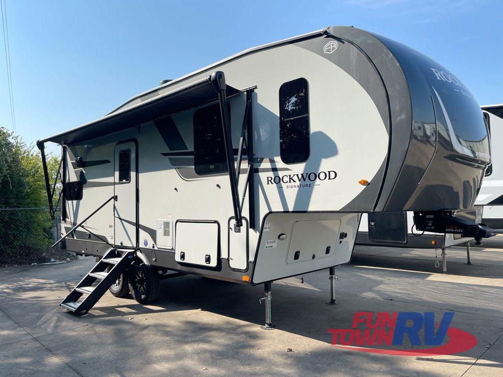 2026 Forest River Rv Rockwood Signature R281RK in north branch MI