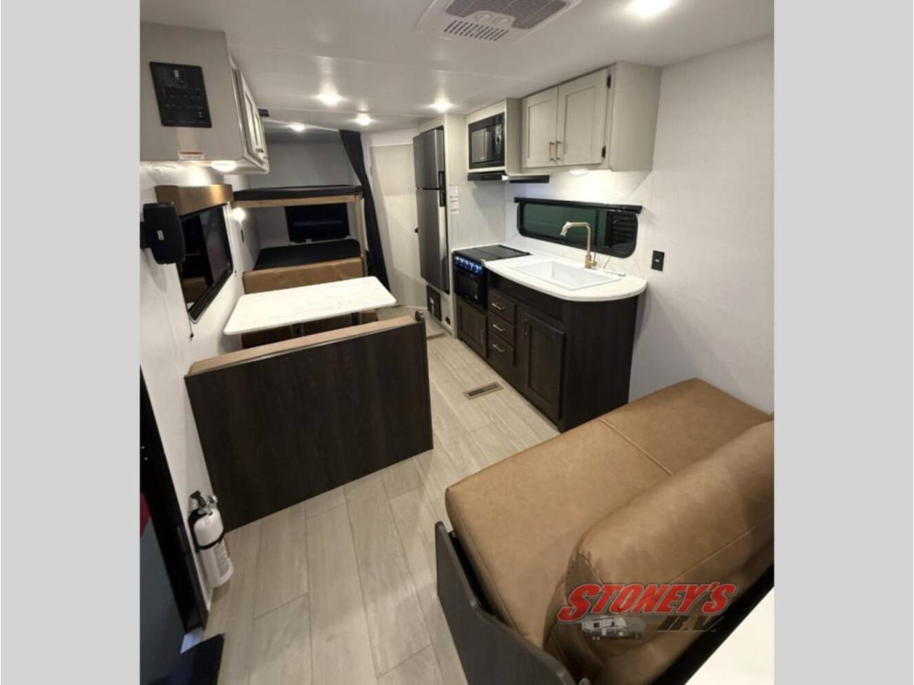 A photo of this 2026 Crossroads Zinger Lite 252BH