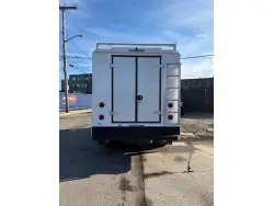 2026 ISUZU NPR HD
