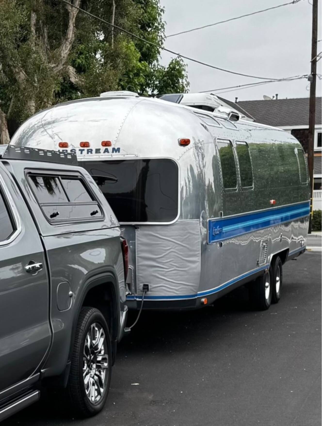 A photo of this 1978 Airstream EXCELLA 31