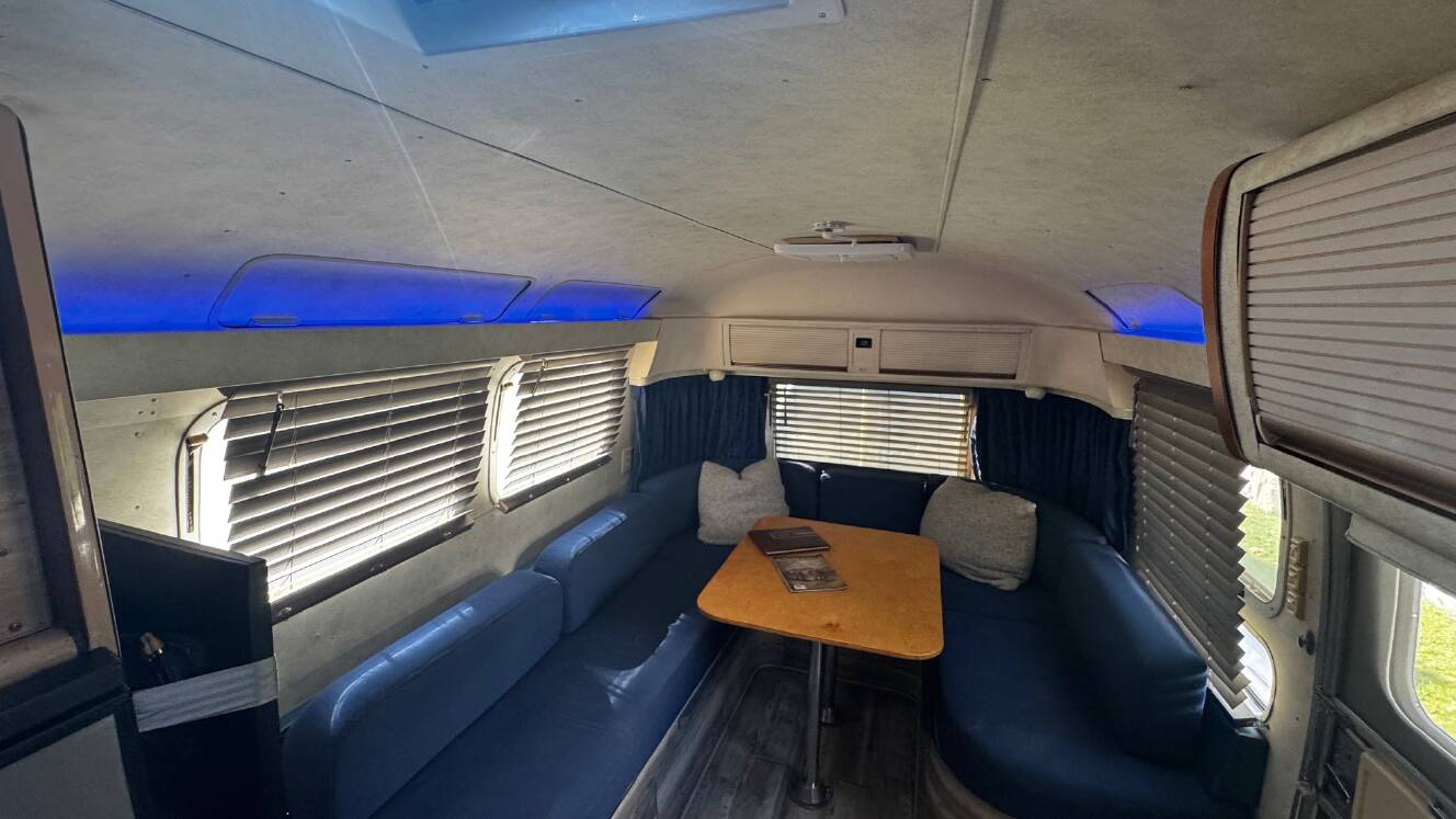 A photo of this 1978 Airstream EXCELLA 31