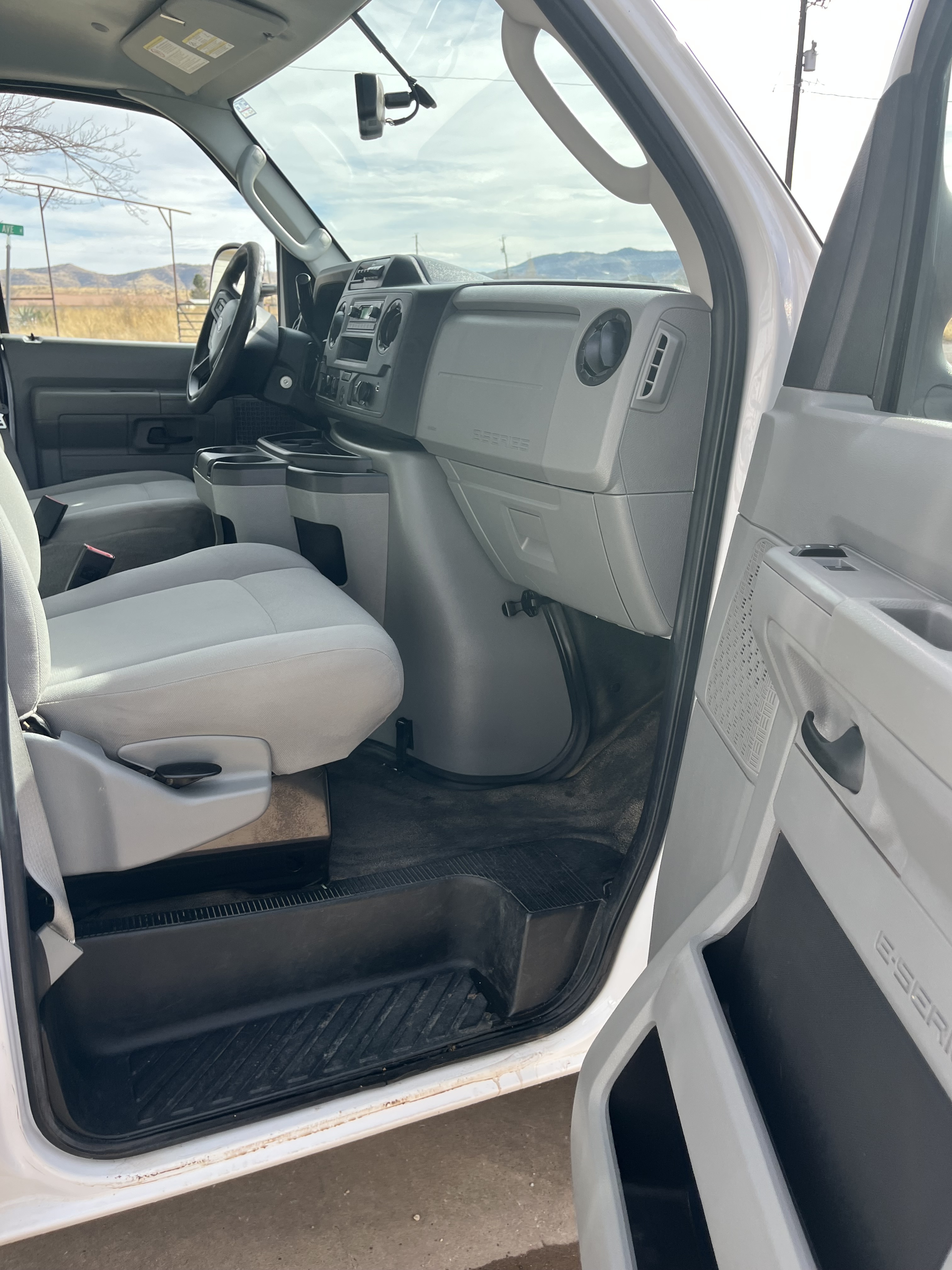 2024 FORD E350 in Alpine, TX