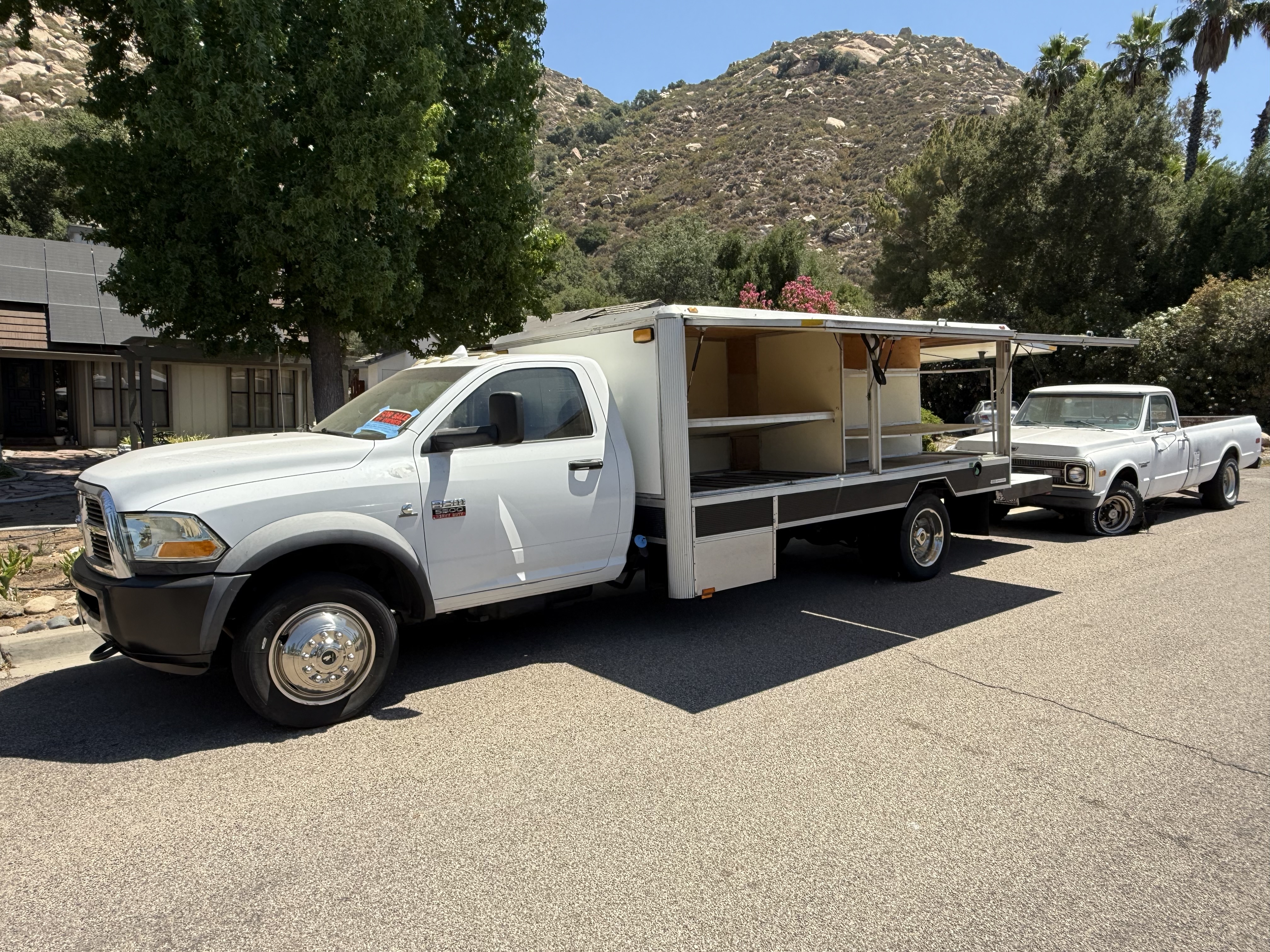 2011 DODGE RAM 5500 in Ramona, CA