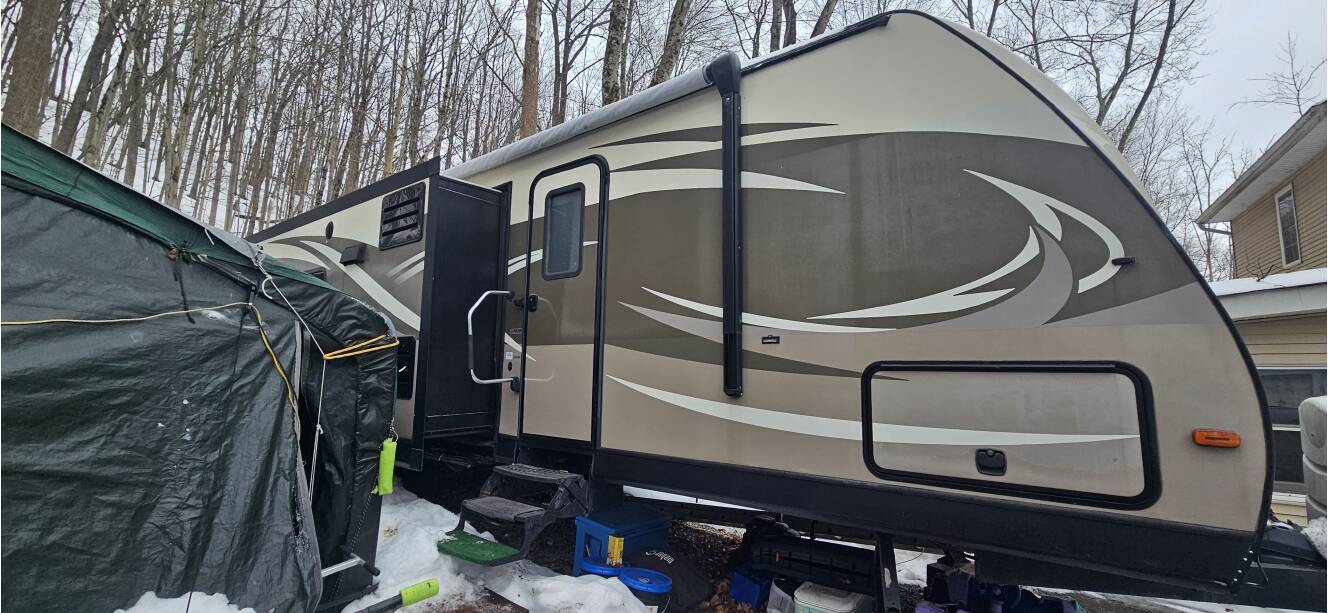 A photo of this 2016 Dutchmen KODIAK ULTRA LITE 291RESL