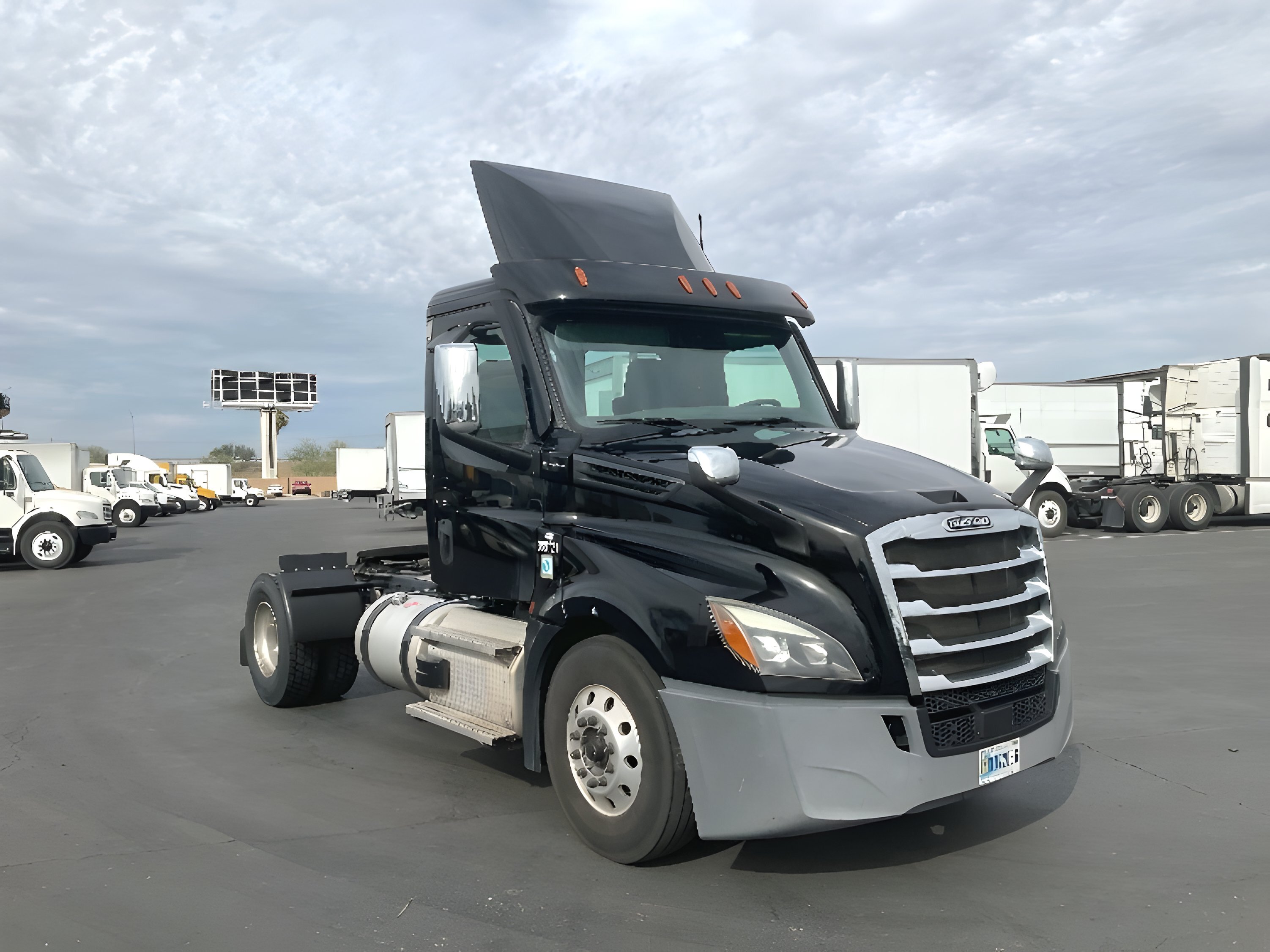 PENSKE USED TRUCKS - PHOENIX, AZ in PHOENIX, Arizona. Find New and