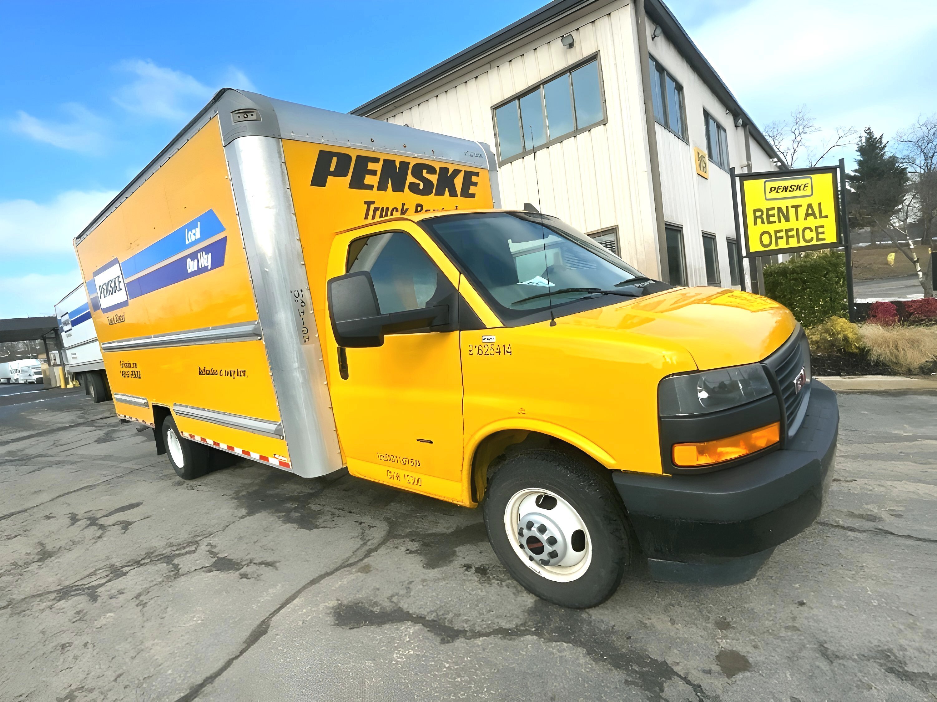 2022 GMC SAVANA in Alexandria, VA