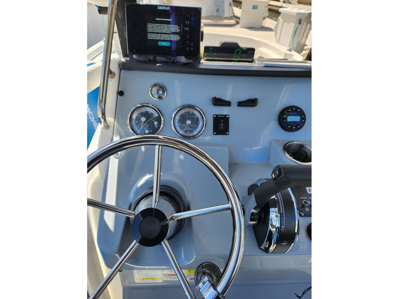 A photo of this 2022 Bayliner T22cc