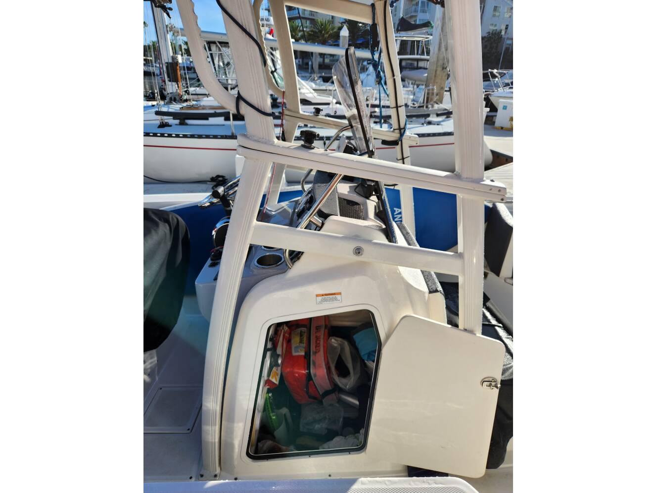 A photo of this 2022 Bayliner T22cc