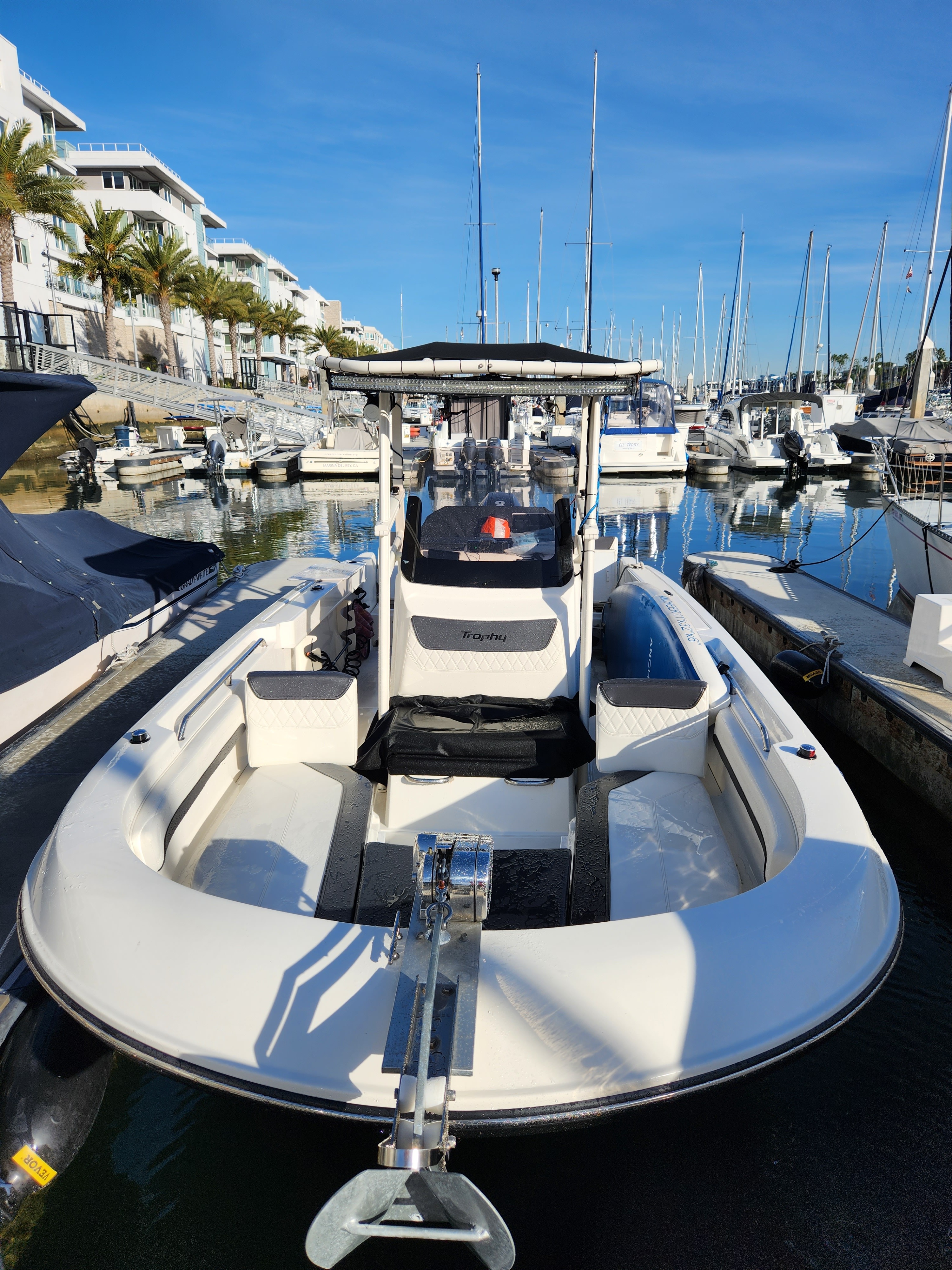2022 Bayliner T22cc Center Console Boat boat