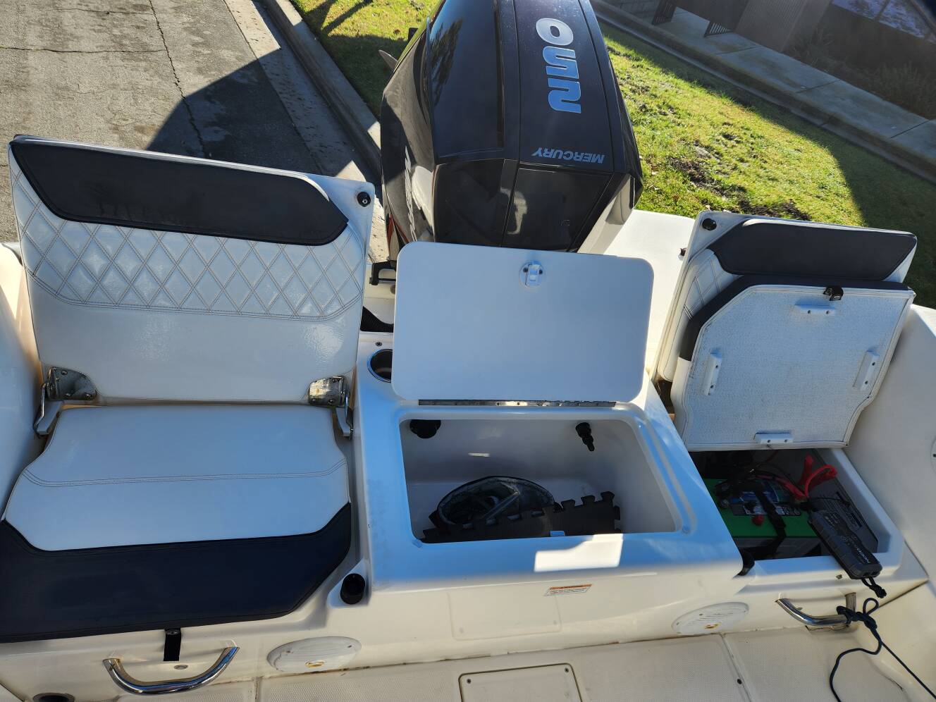 A photo of this 2022 Bayliner T22cc