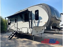 Smoothest-Towing Fifth Wheels Under 0K image