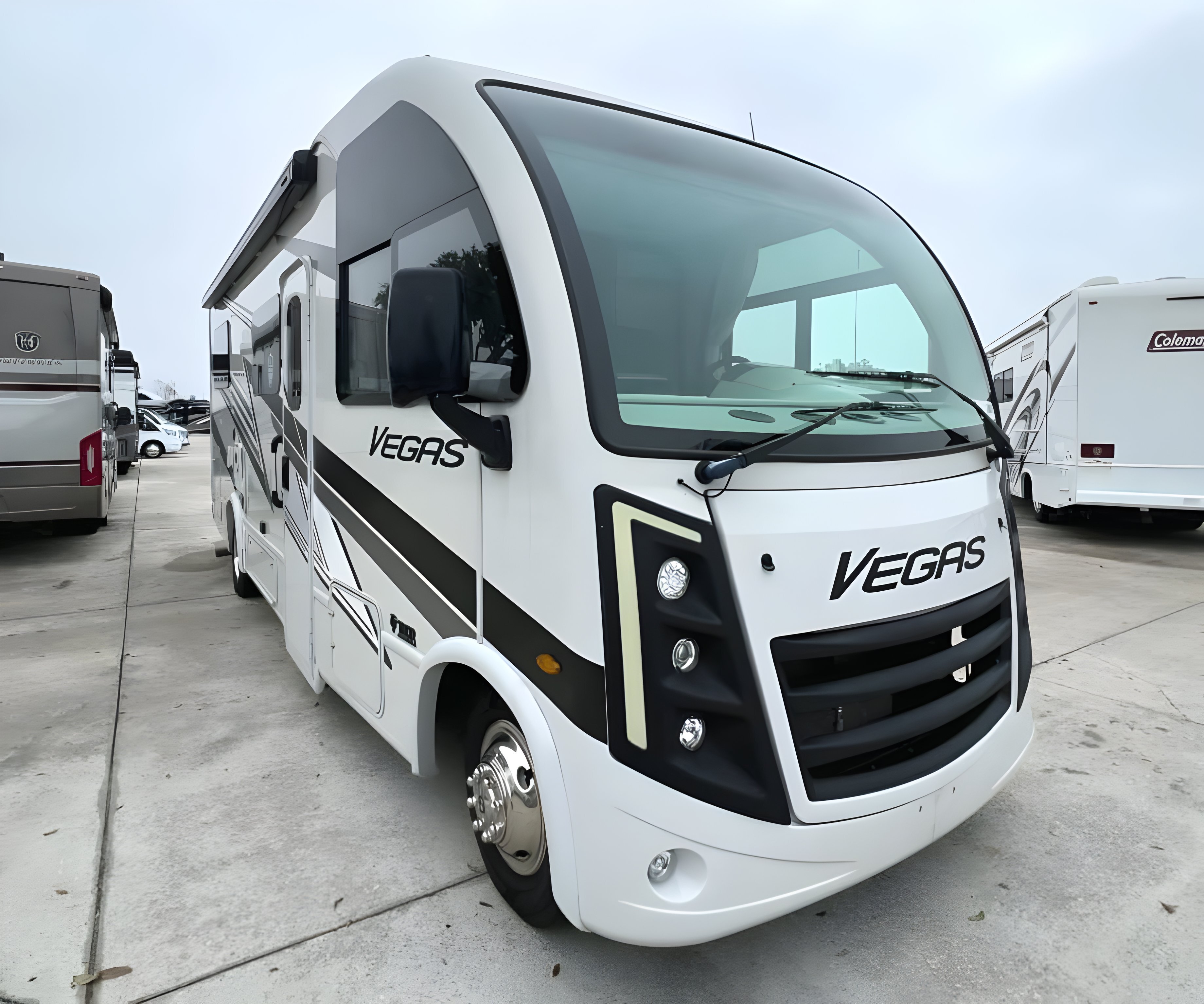 2015 Thor Motor Coach Vegas 24.1 RVs For Sale - RV Trader