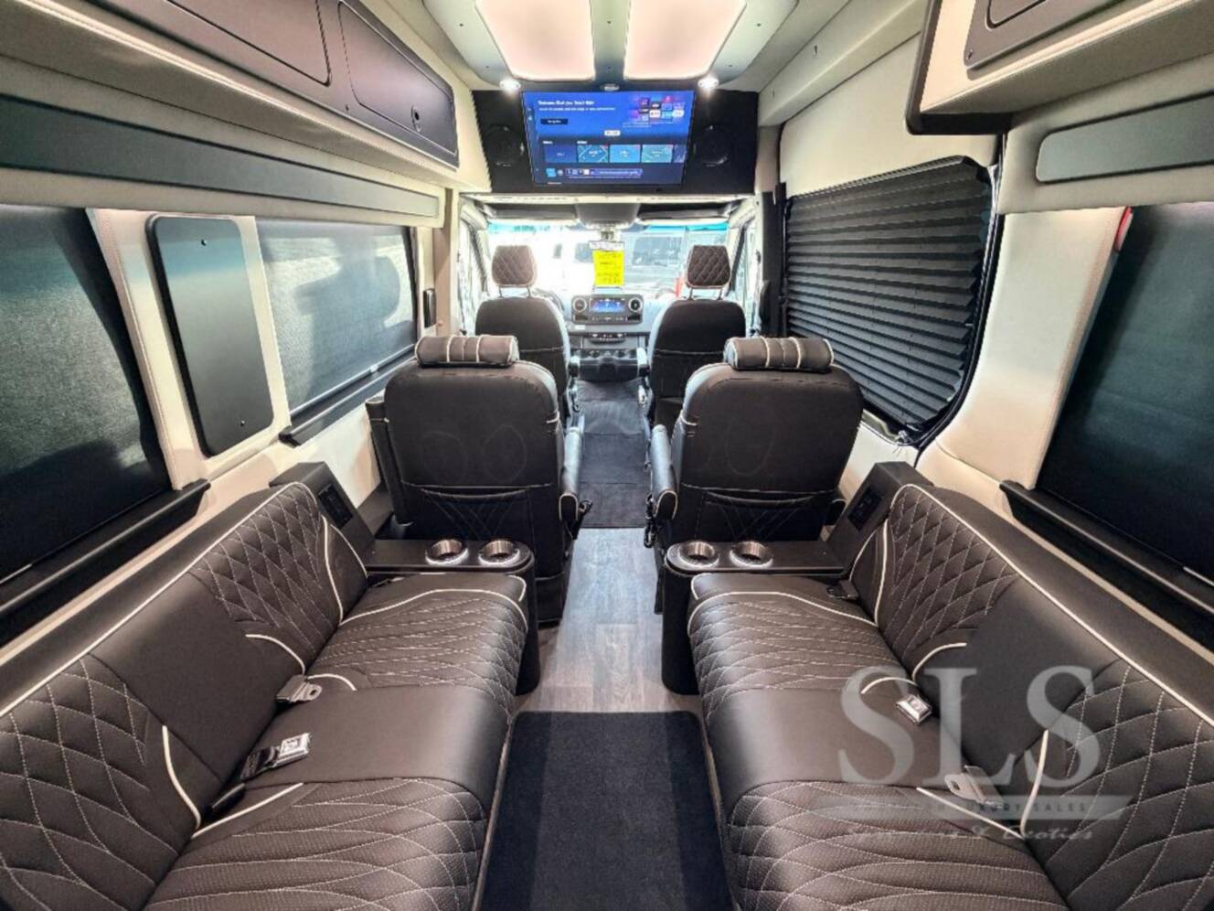 A photo of this 2026 Midwest Automotive Designs Luxe Cruiser D4
