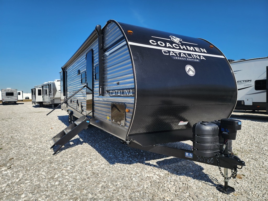 2026 Coachmen Rv Catalina Legacy Edition 323BHDSCK in carthage MO