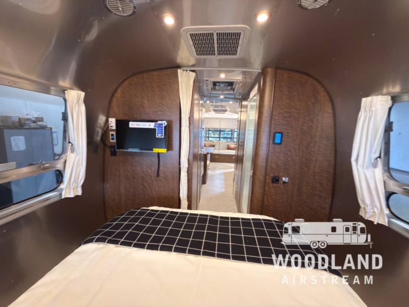 A photo of this 2026 Airstream Globetrotter 30RB
