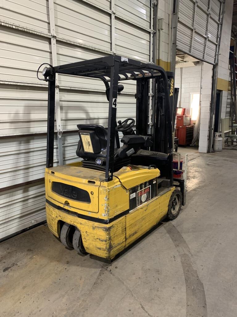 2004 Yale ERP040TH in Milwaukee, WI