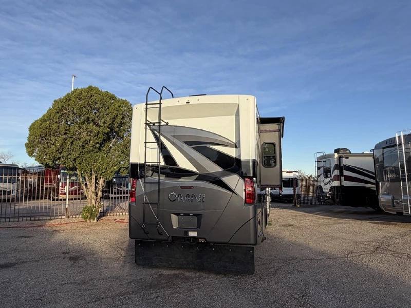 2021 THOR MOTOR COACH OMNI BH35