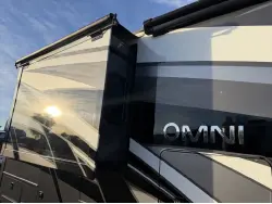 2021 THOR MOTOR COACH OMNI BH35