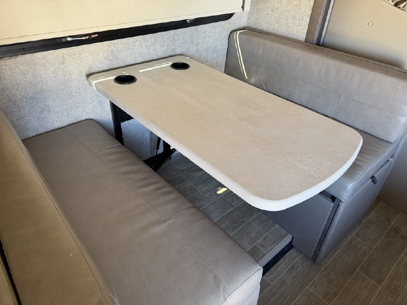 2021 THOR MOTOR COACH OMNI BH35