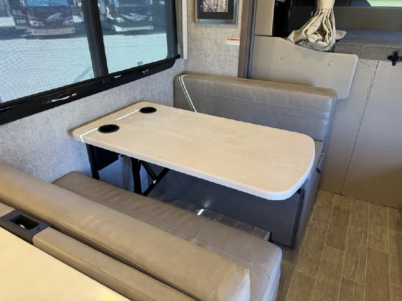 2021 THOR MOTOR COACH OMNI BH35