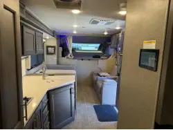 2021 THOR MOTOR COACH OMNI BH35