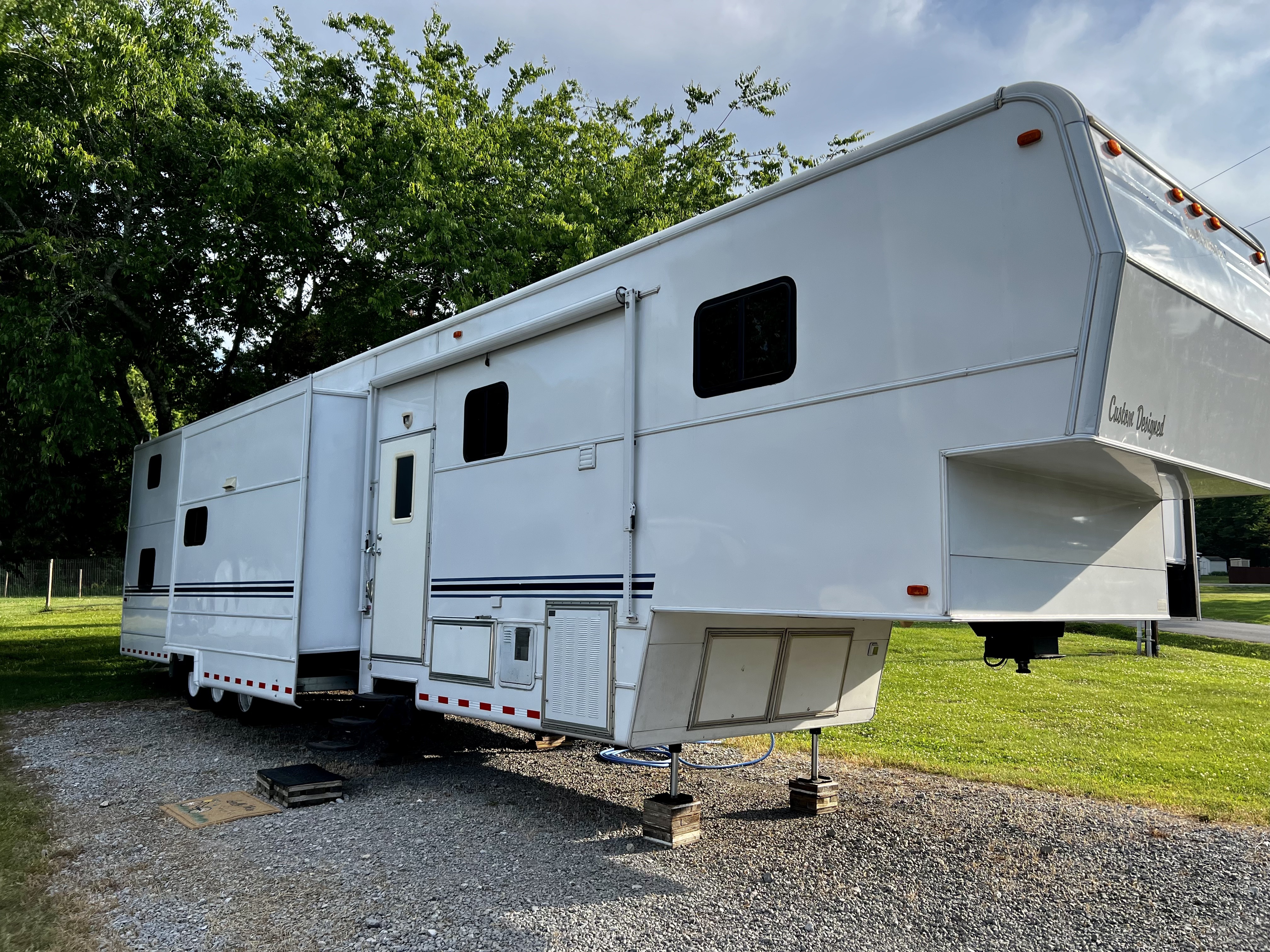 2012 Travel Units CUSTOM 53 in murfreesboro TN