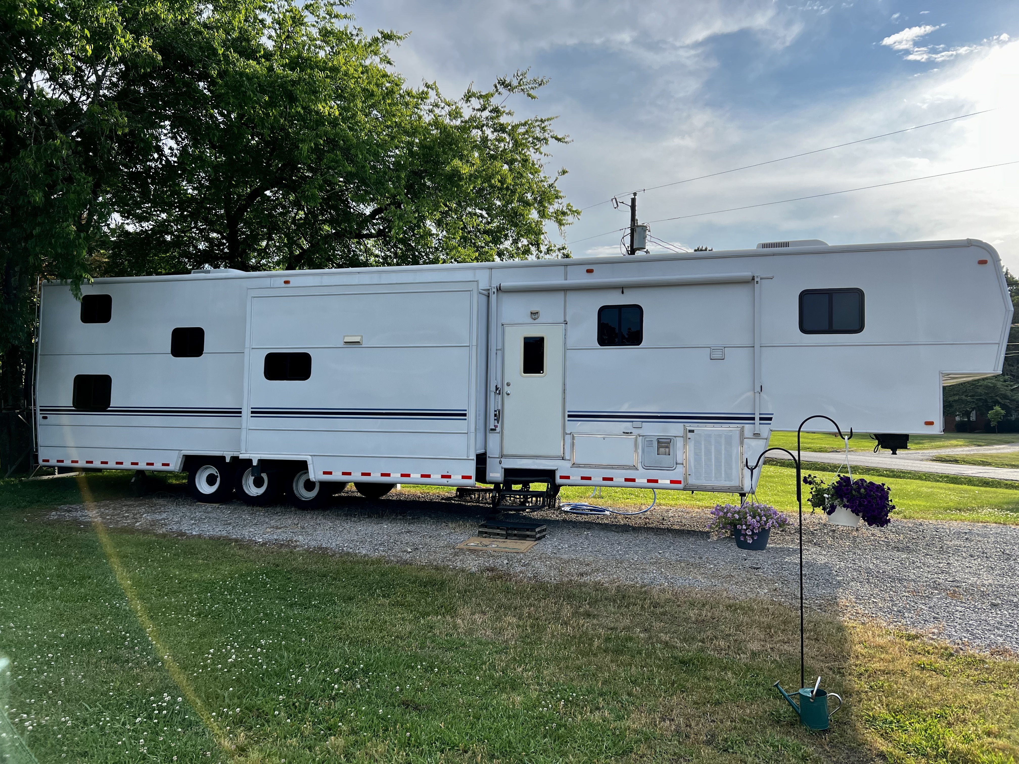 2012 Travel Units CUSTOM 53 in murfreesboro TN