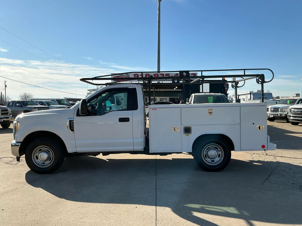 2019 FORD F250 XL in Collinsville, OK