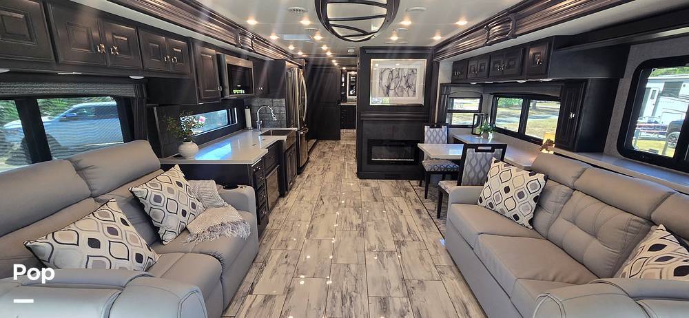 2024 Fleetwood Discovery LXE 40M in guyton GA