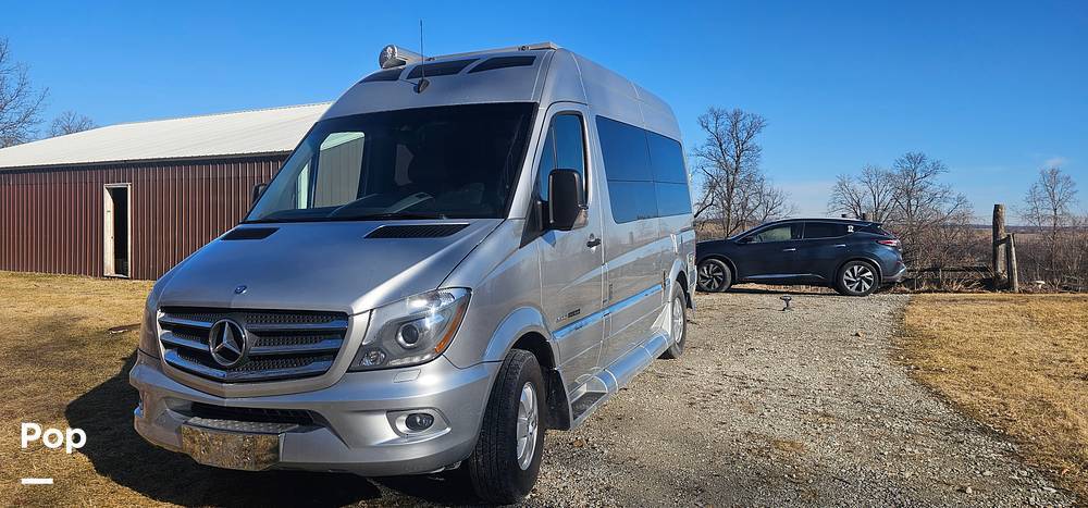 2014 Roadtrek Agile SS in marengo IA