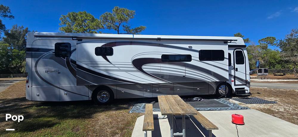 2024 Fleetwood Discovery LXE 40M in guyton GA