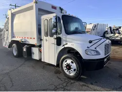 2015 FREIGHTLINER BUSINESS CLASS M2 106