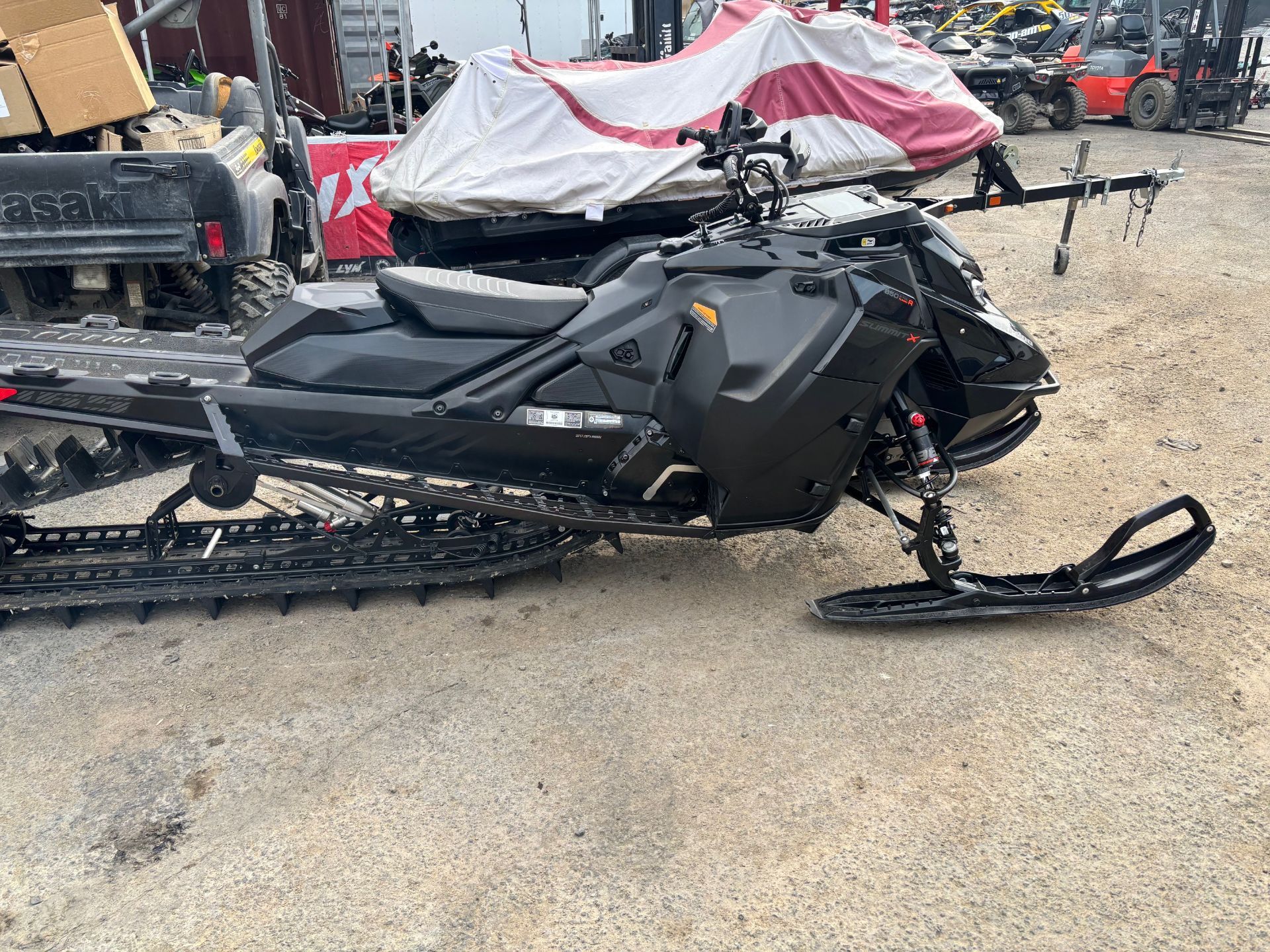 2025 Ski-Doo Summit X w/ Expert Package 165 850 E-TEC Turbo R SHOT  in union gap WA